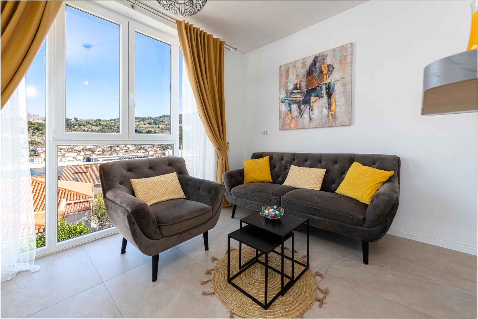 Oyo Deluxe Apartments Дубровник Екстериор снимка